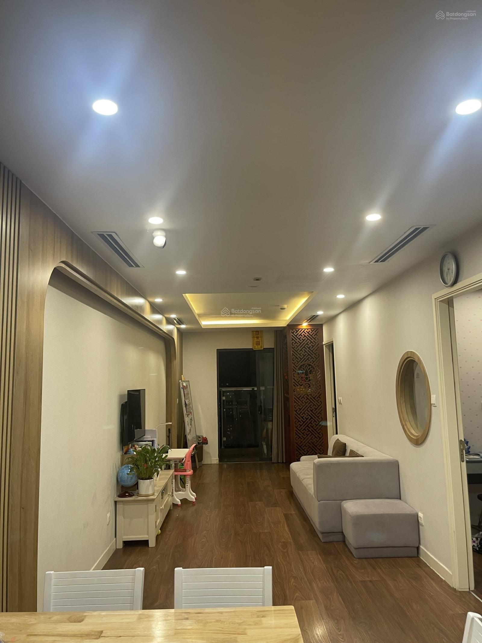 Tôi là chủ nhà muốn bán căn hộ 93m đầy đủ nội thất như hình tại Imperia ( miễn Trung Gian )