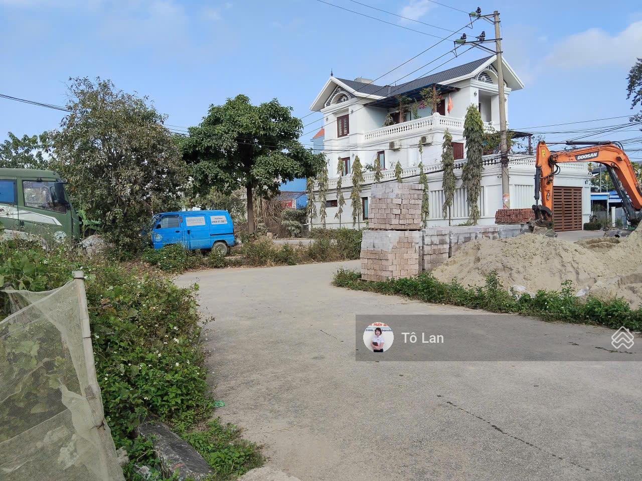 Bán gấp lô góc khu chung cư Bính nằm trên trục đường đấu giá Bái Ngoài - giảm 400tr cho KH sang tên Bán gấp lô góc khu chung cư Bính nằm trên trục đường đấu giá Bái Ngoài - giảm 400tr cho KH sang tên