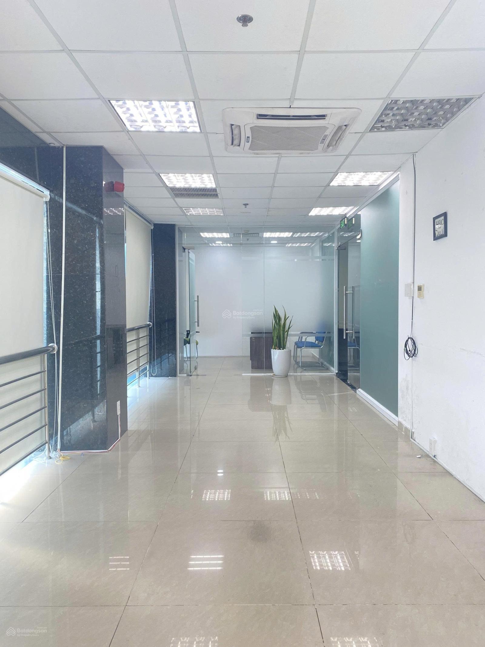 cho thuê văn phòng 80m2 đường mai thị lựu quận 1 LH: 0938 202 ***