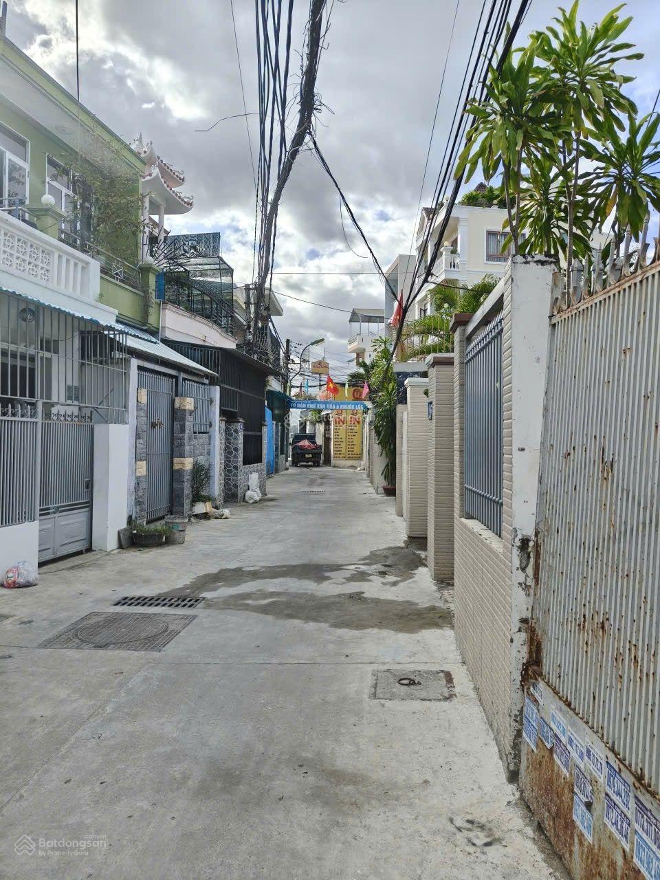 Bán nhà trung tâm Hương Điền 5 phòng ngủ giá tốt