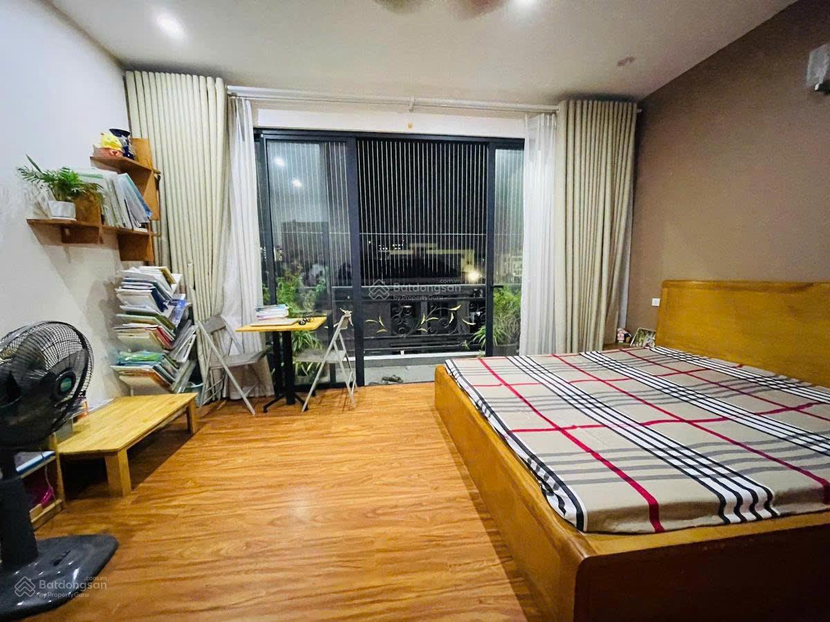 Hiếm Có! Bán nhà KĐT Vạn Phúc. DT 75m, 5T, ô tô tránh, vỉa hè, kinh doanh, giá đầu tư 19 tỷ. Hiếm Có! Bán nhà KĐT Vạn Phúc. DT 75m, 5T, ô tô tránh, vỉa hè, kinh doanh, giá đầu tư 19 tỷ.