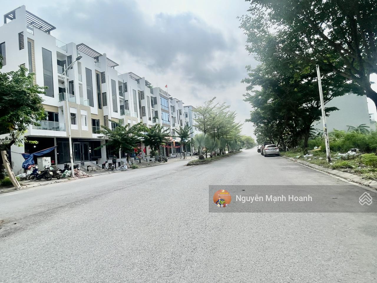 BÁN NHÀ LIỀN KỀ 5 TẦNG , 100M, GIÁ CHỈ 14.7 TỶ, KĐT THANH HÀ MƯỜNG THANH, HÀ ĐÔNG, CHỜ THANG MÁY