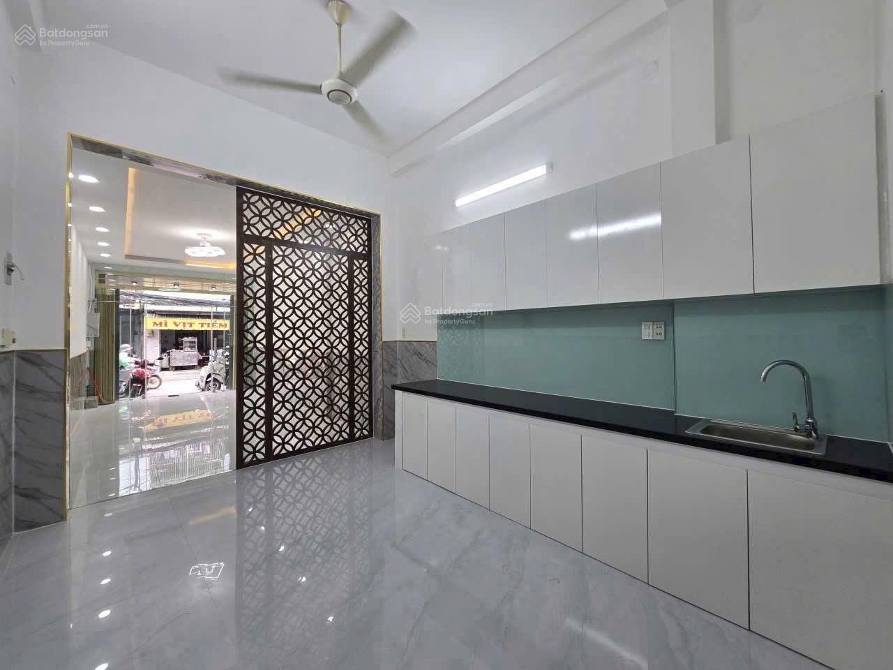 Nhà bán 4 Tầng -3,5 x 15-3 pn,3 Wc -BTCT- mặt tiền kinh doanh Tạ Quang Bửu P2Q8 cũ- Sổ hồng h công