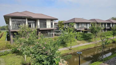 Cần ra gấp biệt thự view kênh đào 315m2-Giá full chỉ 11.5tỷ-Thuộc KĐT Waterpoint 355ha Nam Long