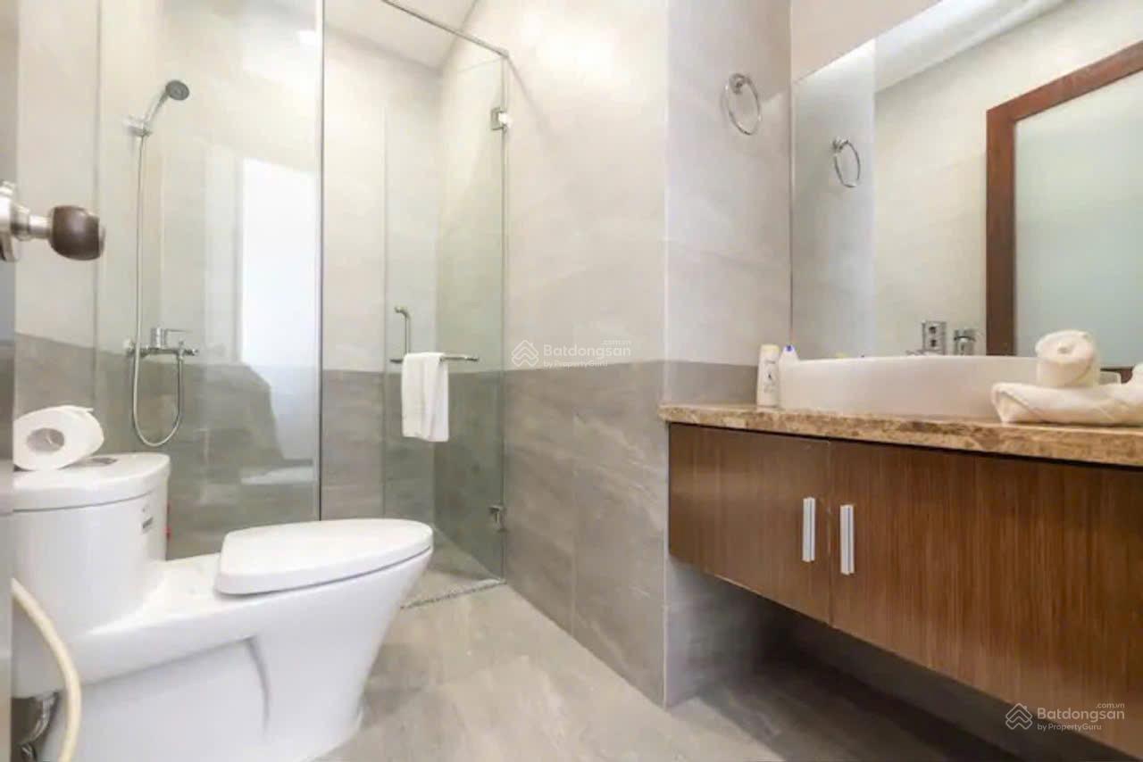 Bán nhà 3 tầng Trần Nguyên Hãn ngay chợ Xóm Mới Nha Trang. Nơi kinh doanh sầm uất. LH: 050505075