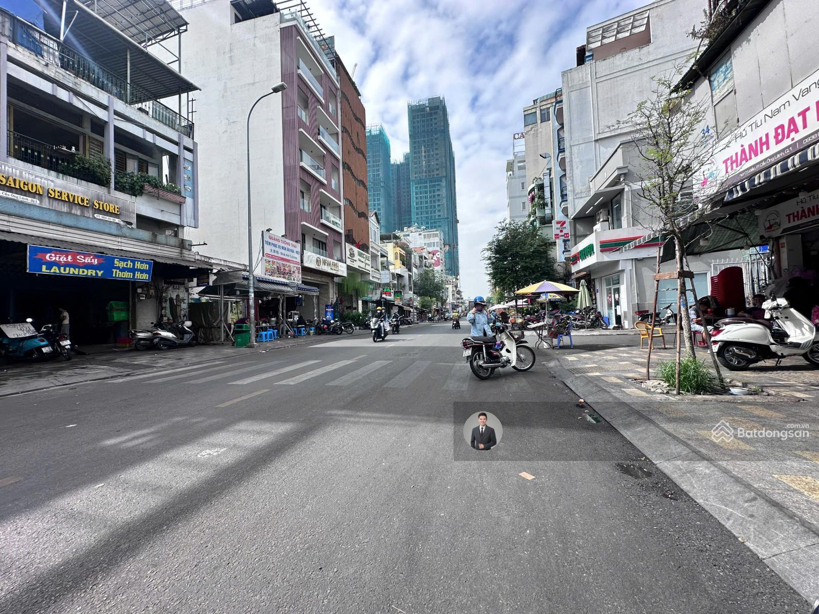 Bán nhanh định cư nước ngoài nhà 2 mặt tiền Cô Bắc, Quận 1 - DT: 6,8x10m - 4 tầng - Giá 23,9 tỷ