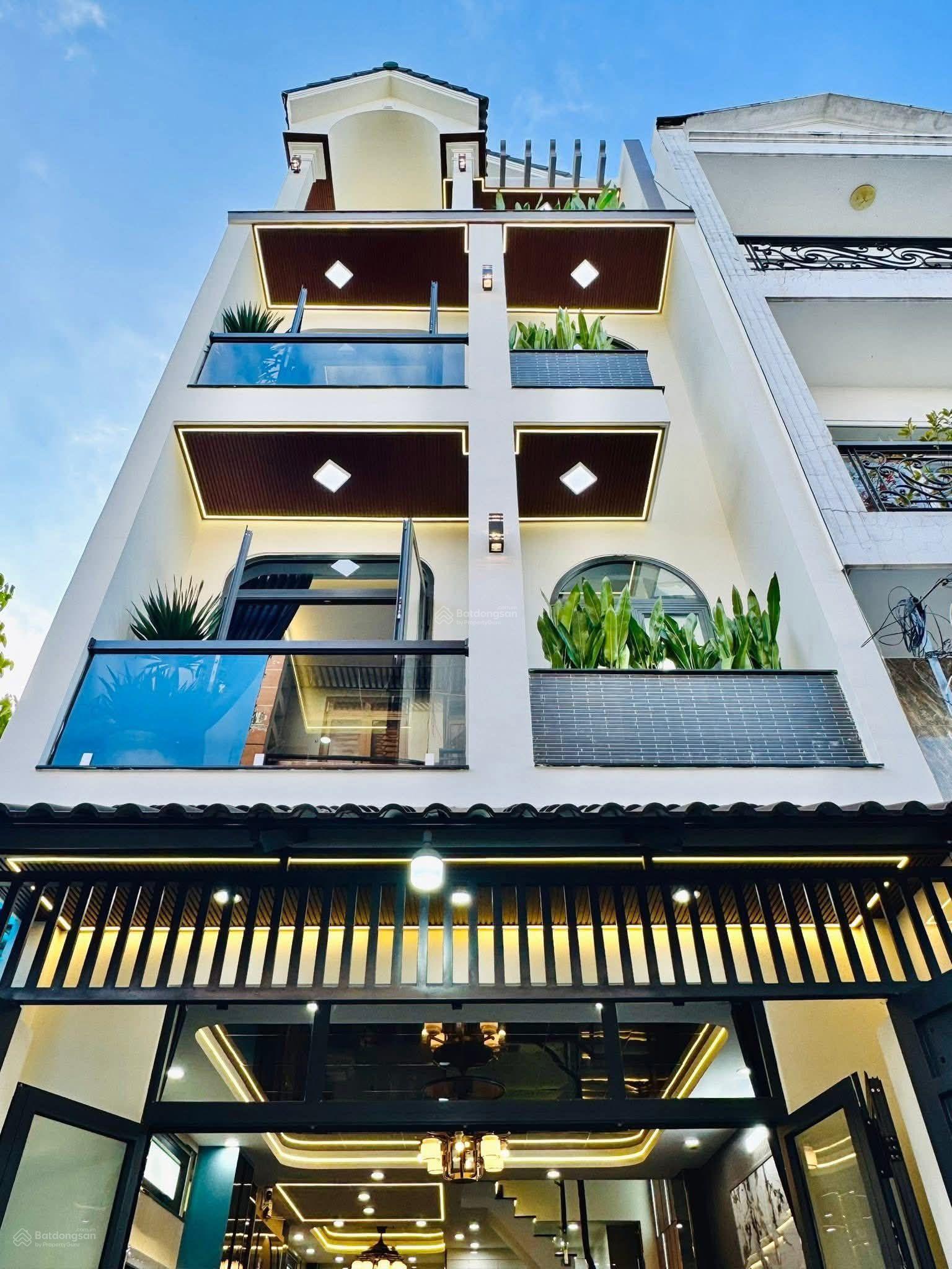 Nhà đẹp 5 phòng hẻm xe hơi 6m gần chợ Tân Sơn Phạm Văn Bạch nhà ga T3 siêu thị Emart ngang gần 5m