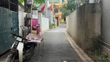Bán 43.8m2 rẻ nhất Kiêu Kỵ Gia Lâm, ngõ ngắn vị trí nằm giữa Vin 2 - 3