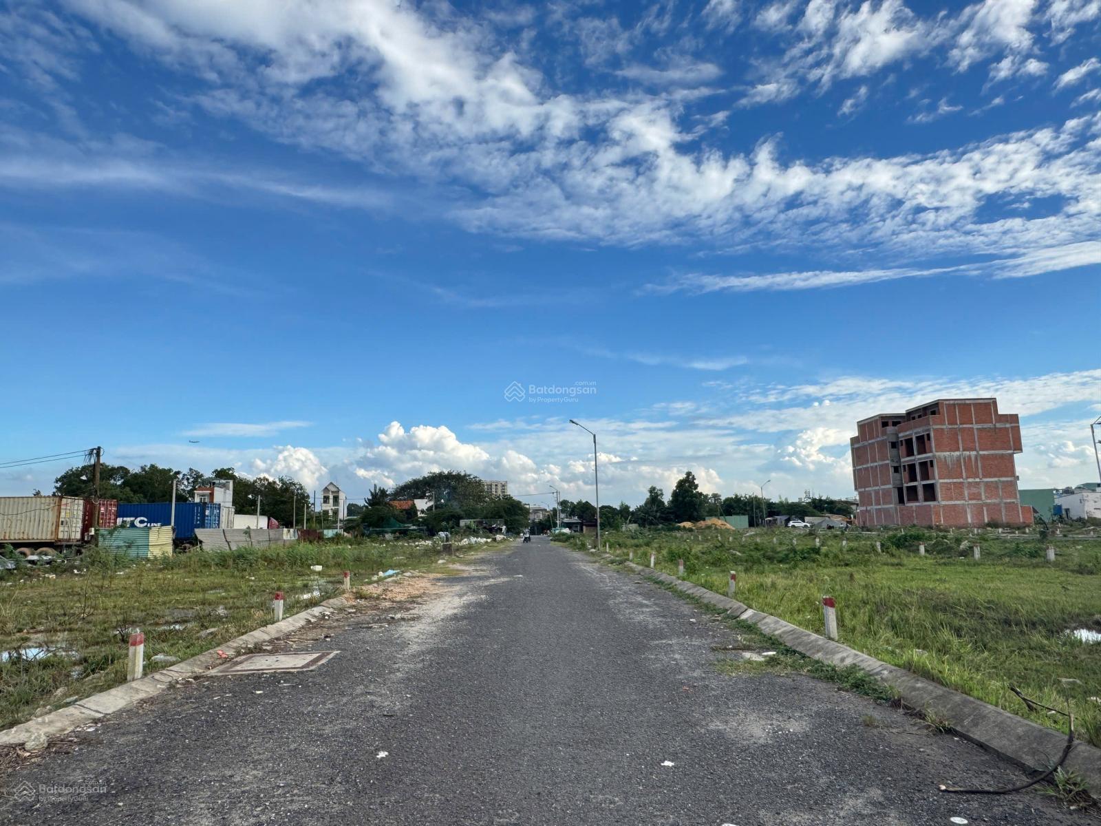 Bán Đất Thủ Đức - Chính Chủ, Sổ Hồng Riêng, Thổ Cư - KDC Đồng Bộ - Đường Xe Tải Tránh - Giá Rẻ