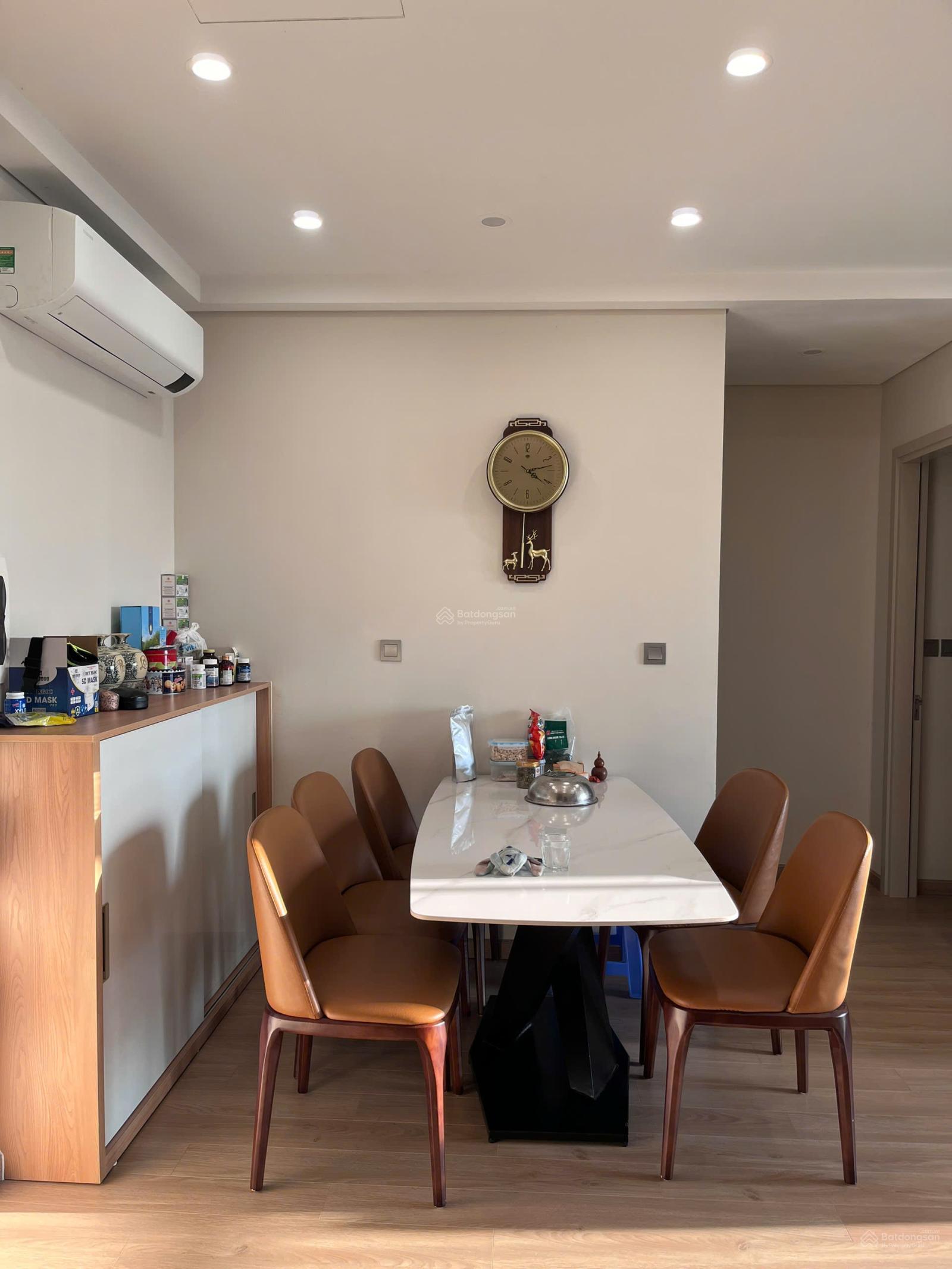 Căn 2PN + , 80m2, tầng đẹp; full nội thất, nhỉnh 6tỷ bao thuế phí