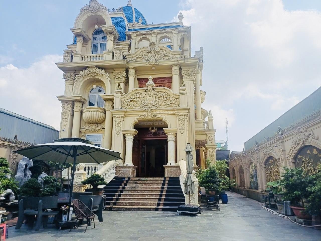 Hữu Duyên Siêu Phẩm Biệt Thự Tâm Huyết Tân Cổ Điển MT Chiêu Liêu Dĩ An ( TĐH HCM ) 745m Ngang 17m