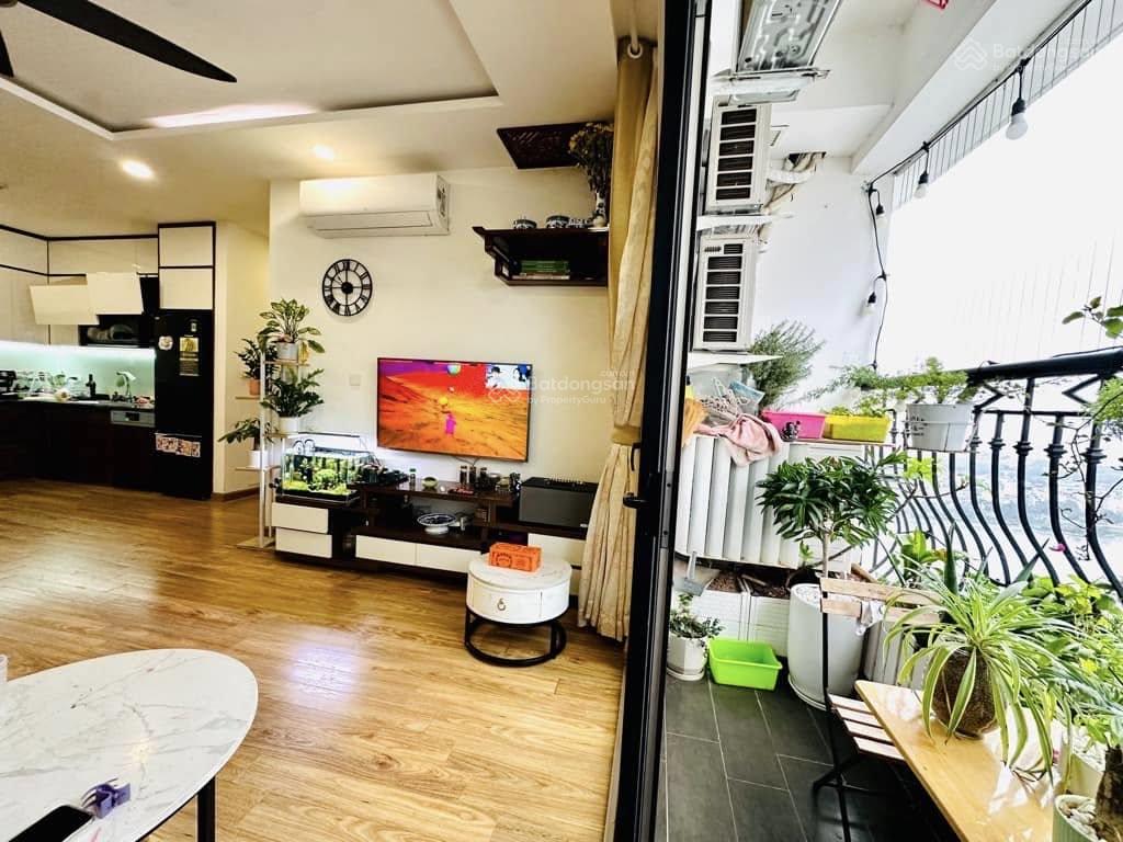 0379 055 *** Cho thuê căn hộ 3 ngủ chung cư 129 Trương Định, giá 13 triệu gần đủ nội thất ( ở ngay)