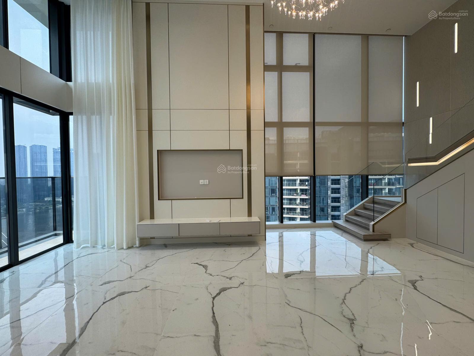 Cho thuê Lofthouse cao cấp tại Opera Metropole 220m2 - 3PN 3WC. Có chỗ đậu oto riêng