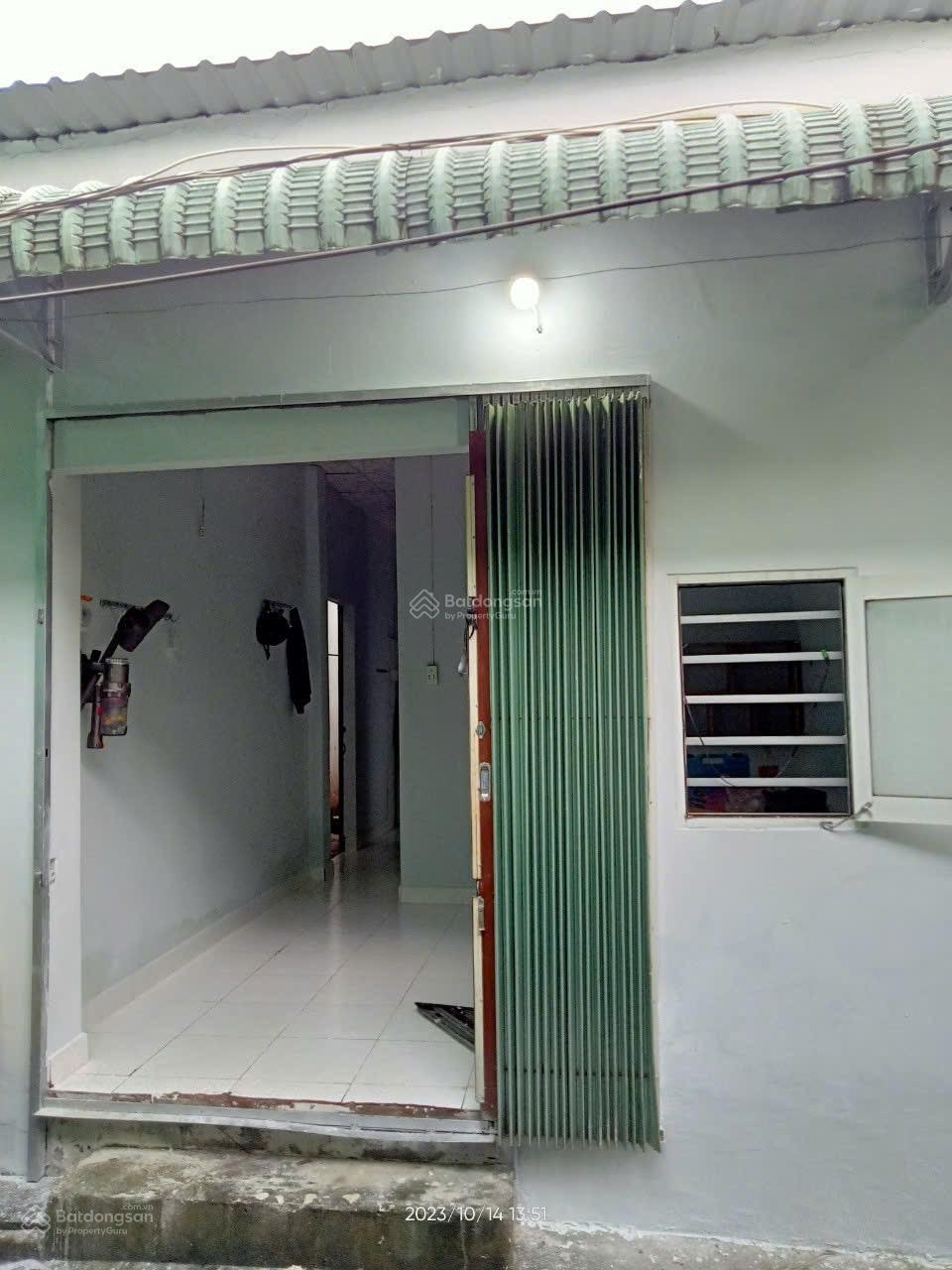 Bán Đất Tặng Nhà Cấp 4 còn mới, 36m2 Ngay đường 36 Linh Đông Gần Phạm Văn Đồng Giá chỉ 2.7 tỷ SHR