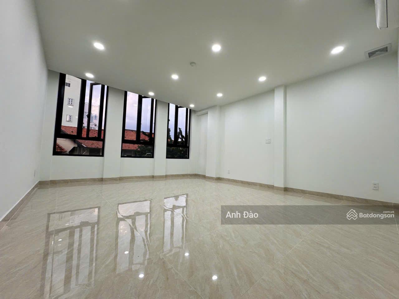 Cho thuê nhà mặt tiền Nguyễn Thị Minh Khai Quận 3 Gần Nam Kỳ Khởi Nghĩa