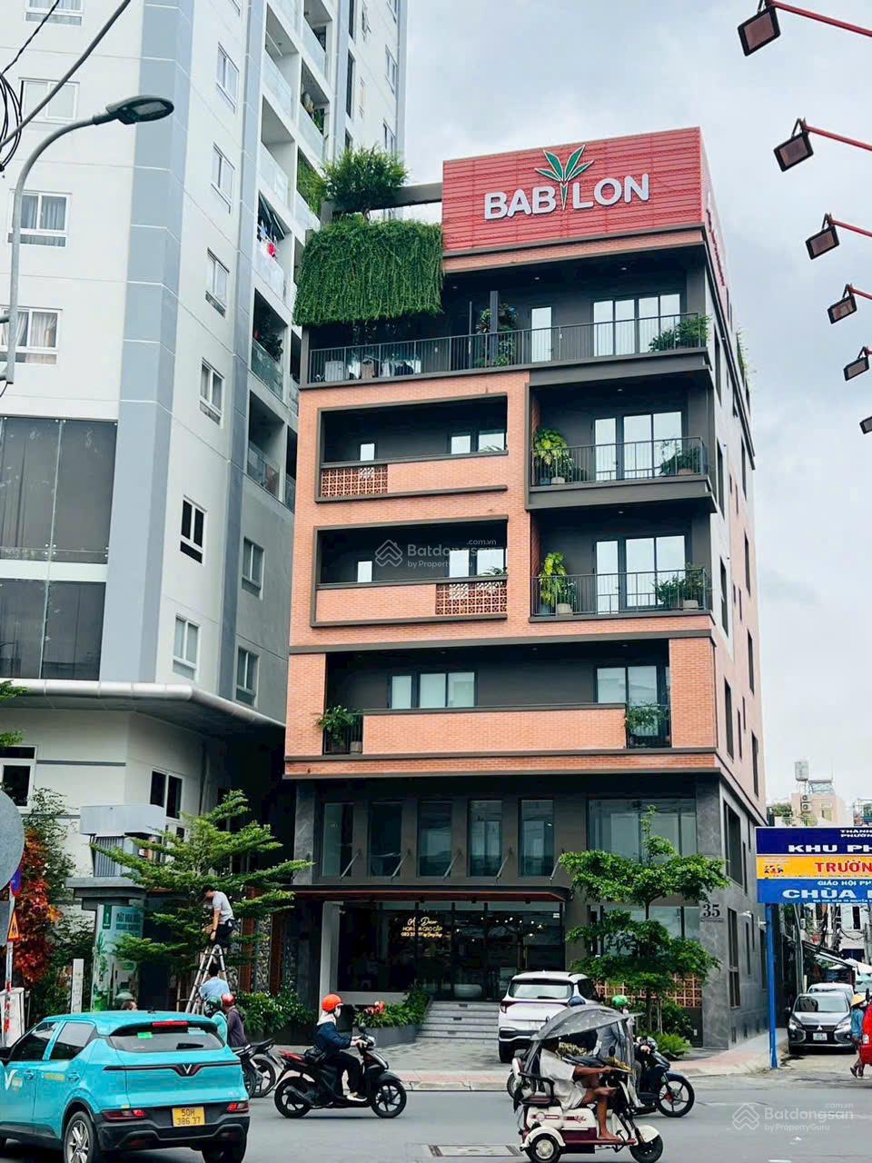 Bán tòa nhà góc 3 mặt tiền Hoàng Văn Thụ - DT: 9x22m - 6 tầng - HĐT: 155 triệu - giá: 45 tỷ