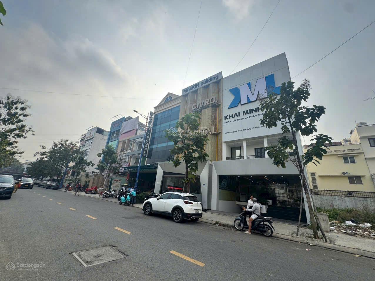 Bán gấp tòa nhà VP mặt tiền ngay Nguyễn Gia Trí ,Bình Thạnh 8,2x34m Hầm 7 tầng HĐT 400 tr Giá 85 tỷ