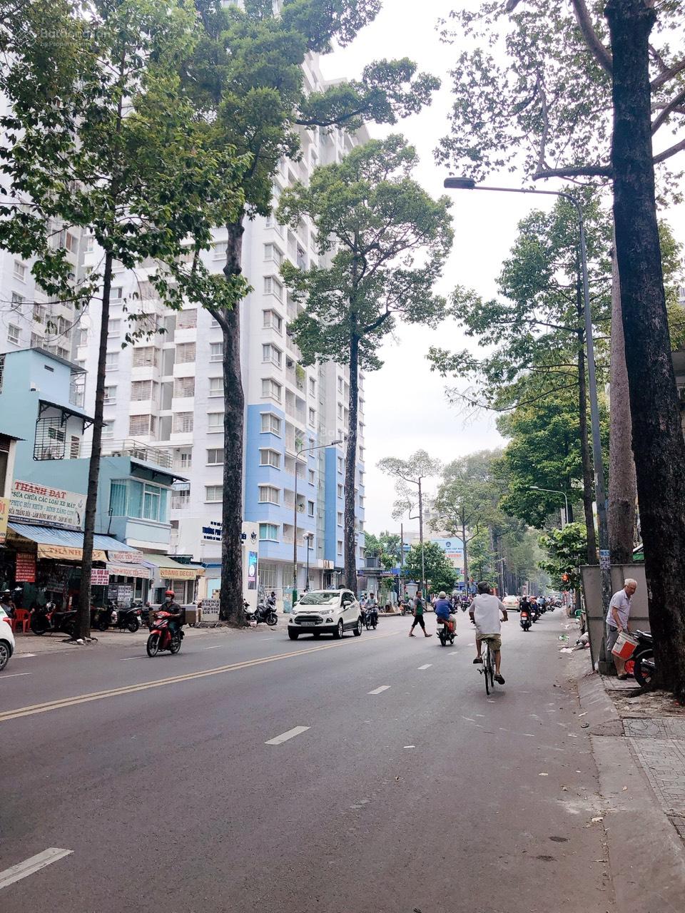 Bán nhanh trong tháng .MT Nguyễn Chí Thanh, Quận 5 - DT: 11x22m, hầm 7 lầu, HĐT 350 tr/th