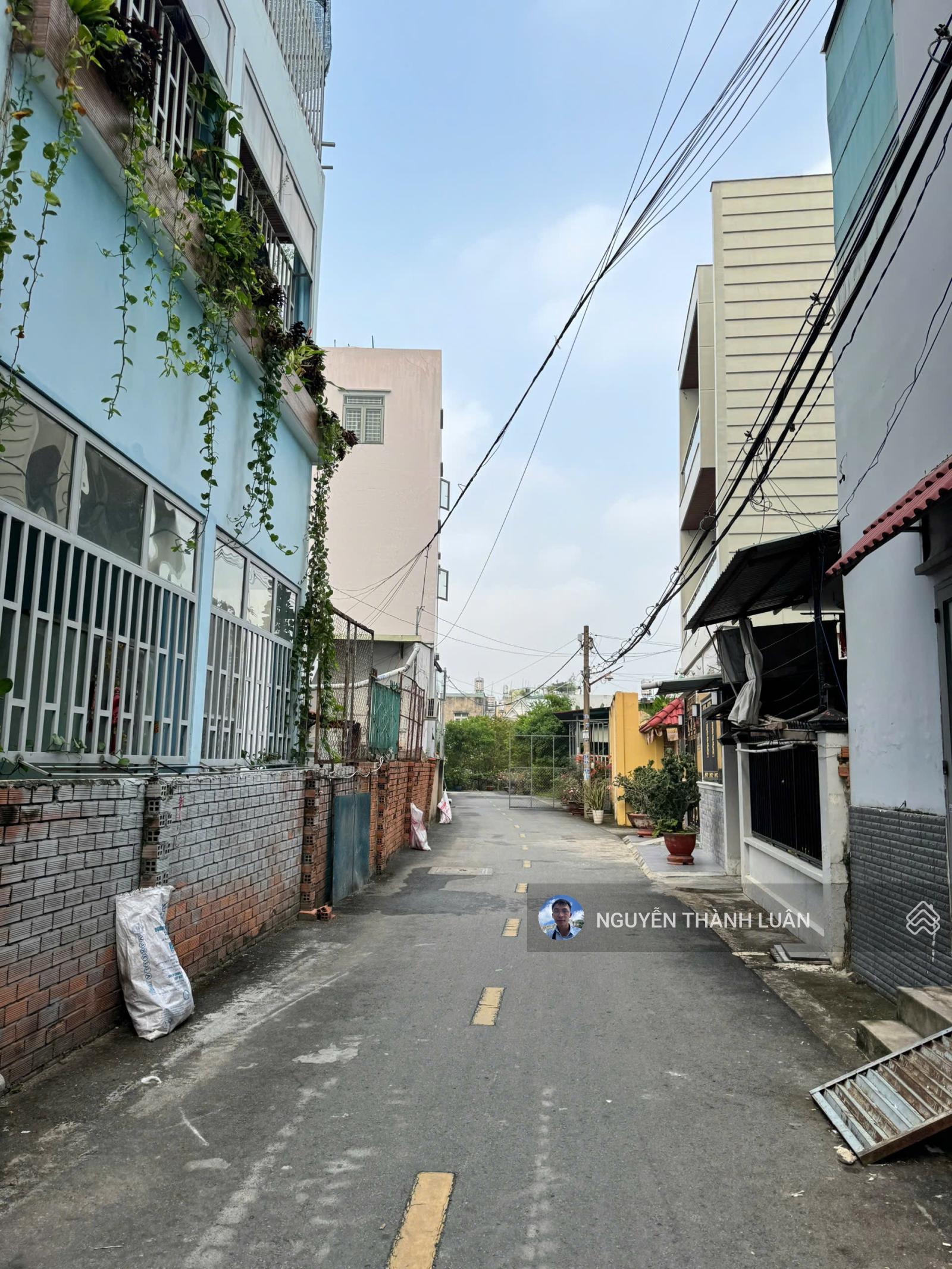 Không còn căn thứ 2 - nhà C4, 330m2 (12 x 27.5m) ngay Phần Mềm Quang Trung