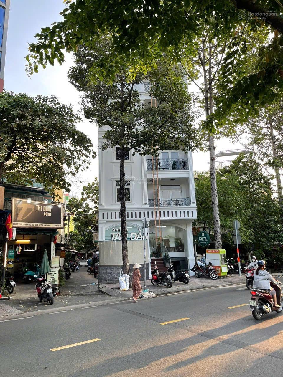 Bán gấp tòa nhà Góc 2 Mặt Tiền Hoàng Sa, Quận 3 - 5,6x22m- 5 tầng -HĐT 90 tr - Gía bán 28 tỷ Bán gấp tòa nhà Góc 2 Mặt Tiền Hoàng Sa, Quận 3 - 5,6x22m- 5 tầng -HĐT 90 tr - Gía bán 28 tỷ