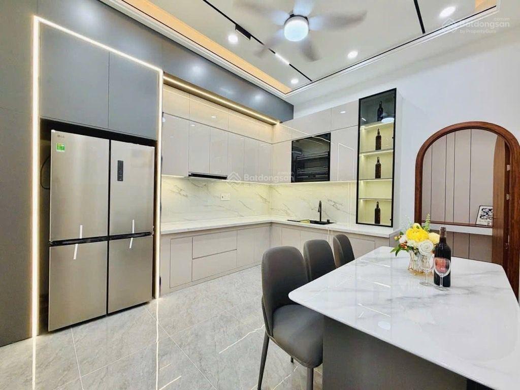 Chỉ hơn 8tỷ. Nhà 3 tầng. 4x15m. Tặng FULL nội thất cao cấp. HXH Lê Văn Thọ, P11, Gò Vấp.