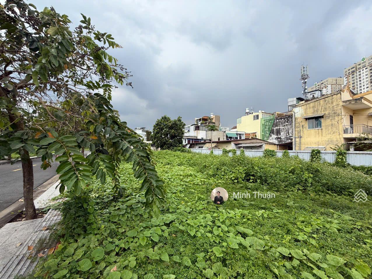 Rẻ nhất Q2! Bán đất 3 mặt tiền - ngay Nguyễn Thị Định - 41x23m - CN: 819m2 - xây 6 tầng - giá 27 tỷ