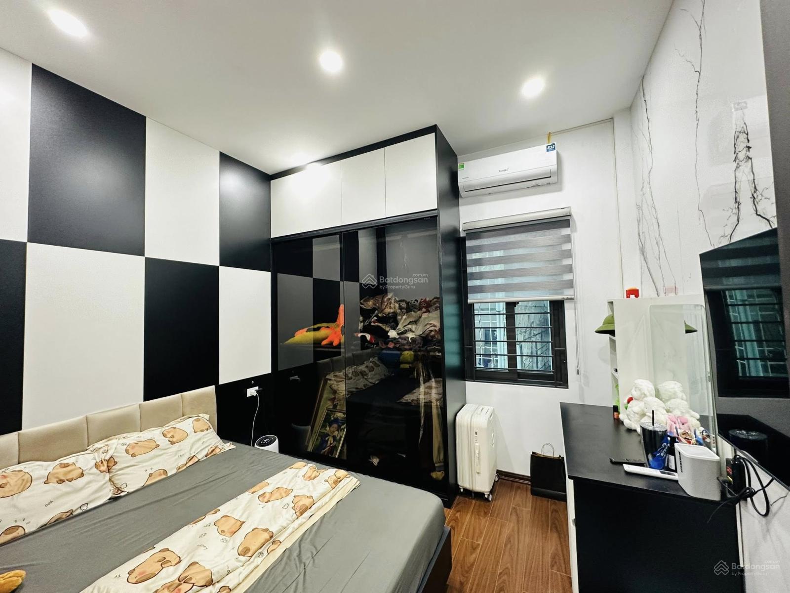 THỊNH QUANG NHÀ ĐẸP KHU VỰC HIẾM NHÀ BÁN ,46M 5 TẦNG 2 THOÁNG Ô TÔ ĐỖ CỔNG GIÁ CHỈ 14,8 TỶ