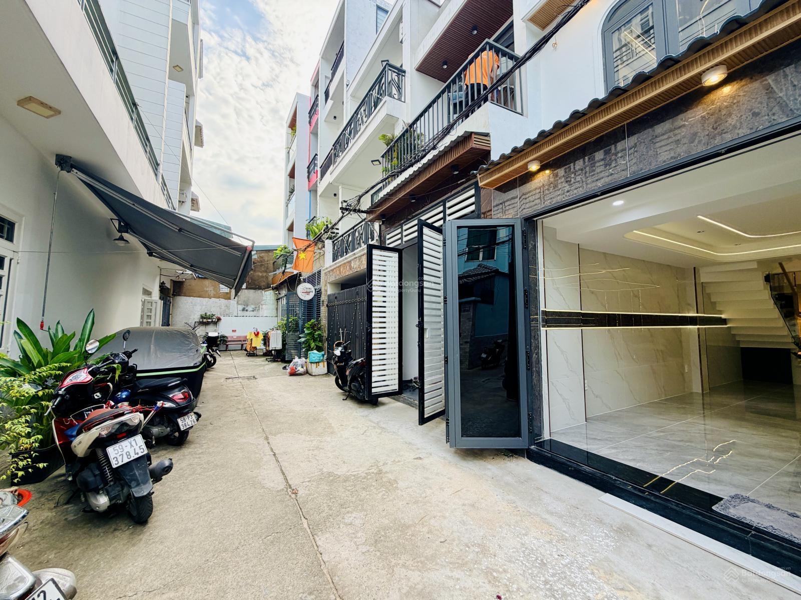 Bán nhà hẻm xe hơi 248/ Nguyễn Văn Khối - trệt lửng 3 lầu 4 phòng ngủ full nội thất 9,8 tỷ TL