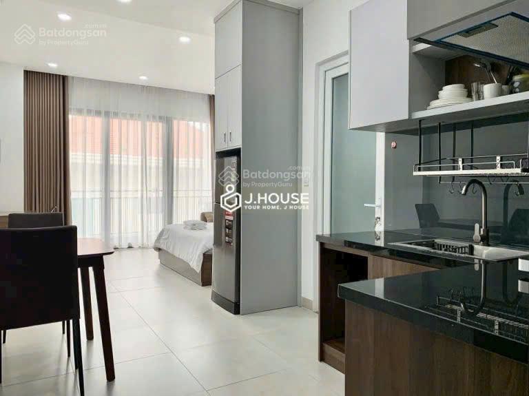 Cho thuê căn hộ studio ban công full nội thất cao cấp ở Thảo Điền gần Quốc Hương Cầu Sài Gòn ít phí