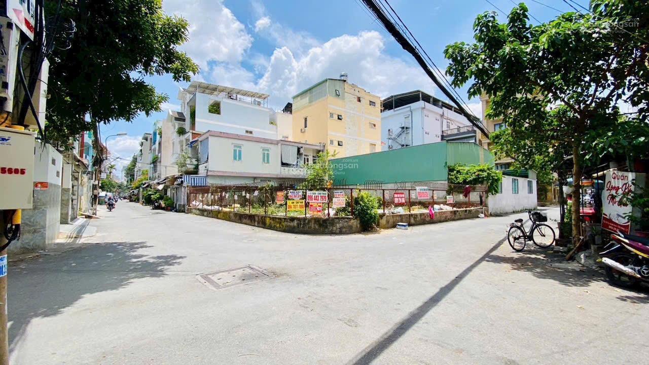 Bán đất đường Ô TÔ 60m2 sát chợ Phú thuận trung tâm Q7 giá chỉ 4 tỷ nhỉnh