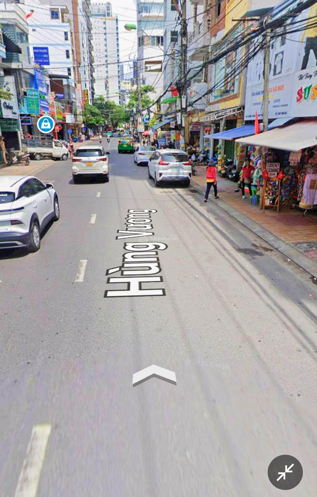 Nhà 2 tầng mặt tiền Hùng Vương _ Cách biển Trần Phú: 280m  Giá: 15,5 tỷ