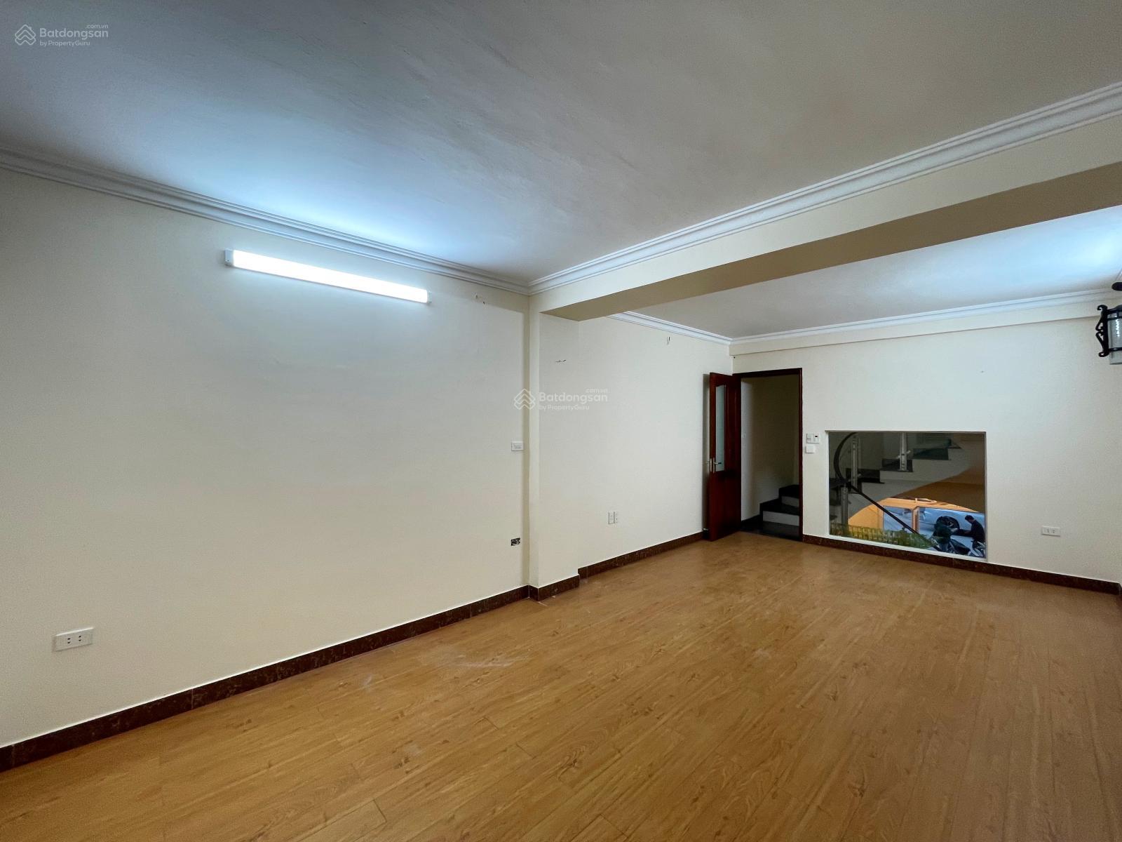 Nhà 4 tầng 60m2 dân xây Lô 22 Lê Hồng Phong - Đường 15m - Đông Nam