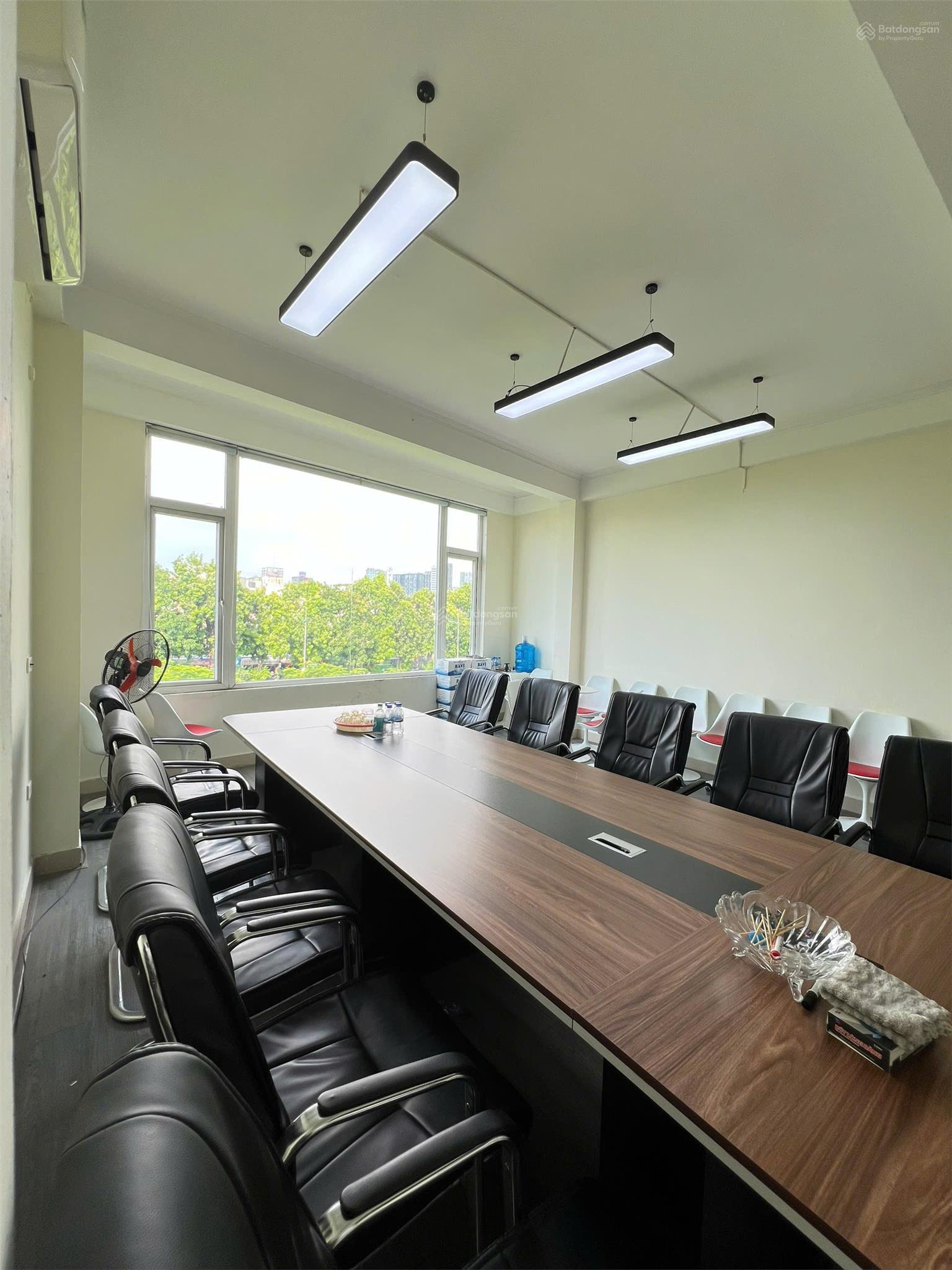 Văn phòng 225A Nguyễn Ngọc Vũ 35m2 giá chỉ 6 triệu