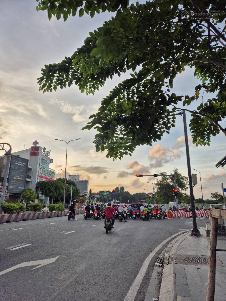 BÁN NHÀ C4 54M2 - Nhất Chi Mai  Ngô Bệ, P. Tân Bình  sát Nhà Ga T3 mới NHỈNH 6 TỶ