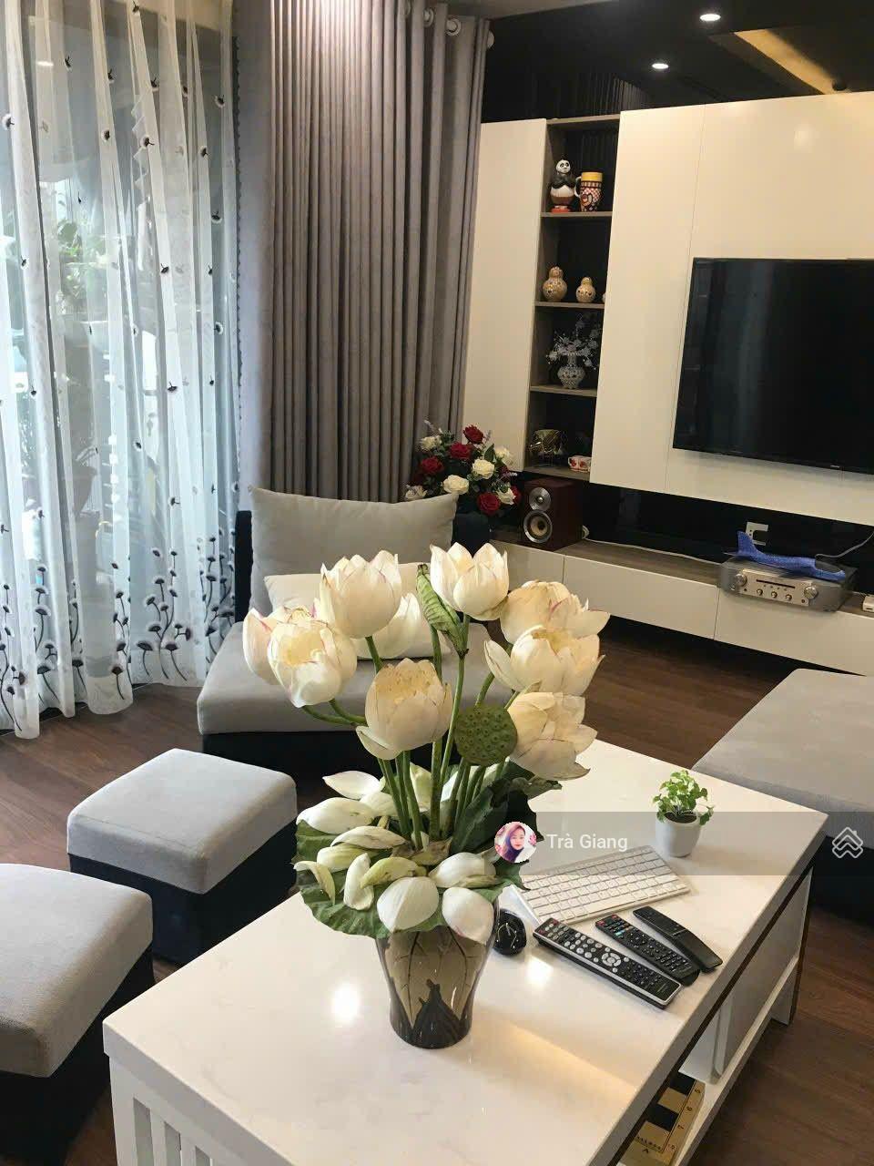 Chính chủ bán gấp căn hộ chung cư Imperia Garden 2N 2VS 80m2 full NT đẹp giá 8,5tỷ, LH: 0846 463 ***