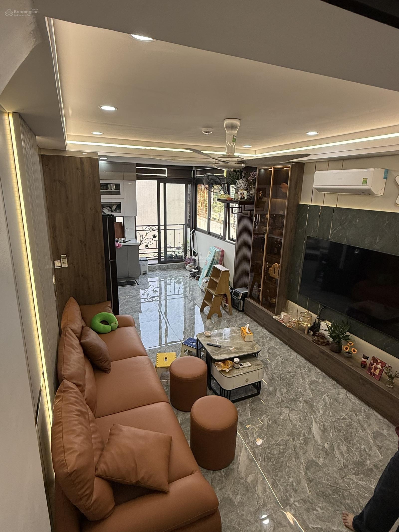 Cần bán nhanh nhà đẹp ở luôn xã Tứ Hiệp, ô tô đỗ cửa, 6,2 tỷ 40M x 3 Tầng mới-Kinh doanh được.