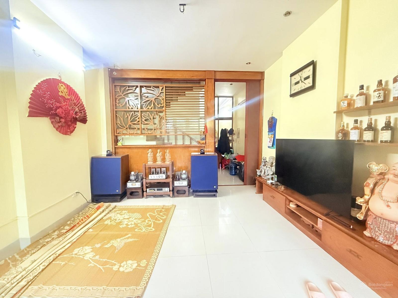 Nhà Nguyễn Thái Học 59m*5T, MT 4.2m, 15m ra phố, căn góc, ngõ rộng 5m, ô tô 7 chỗ vào nhà, 3 thoáng