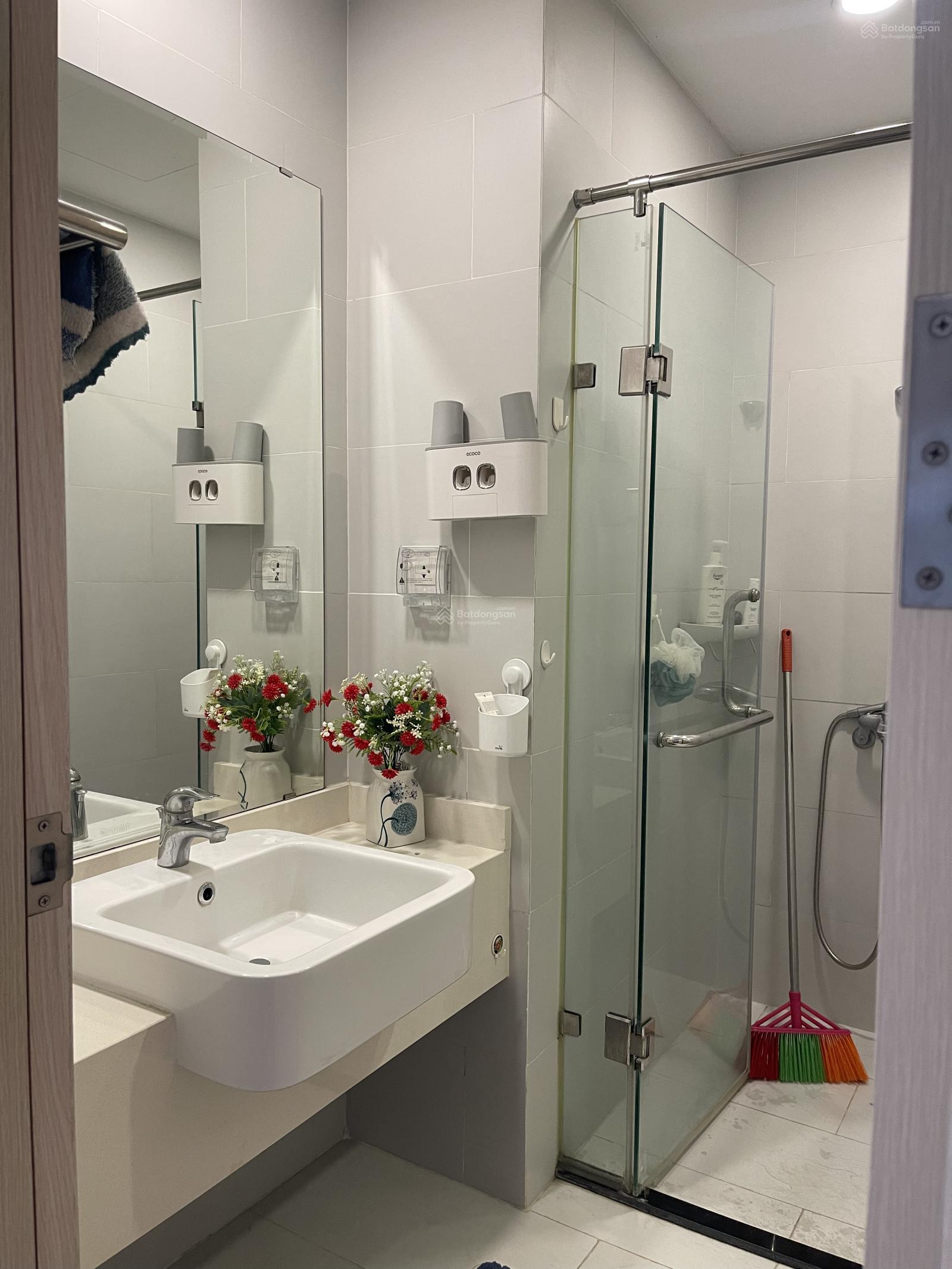 Bán căn 1 phòng ngủ toà C Westbay tầng 8, giá 2.920 tỷ bao phí