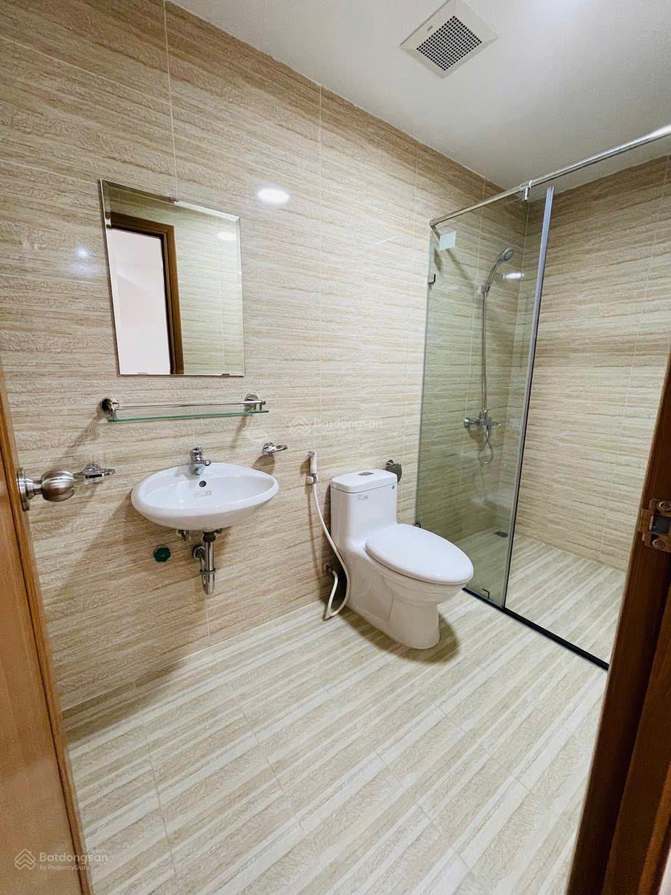 Gấp! Căn 2 Phòng ngủ view đông nam Đẹp + thoáng mát + Rẻ nhất chung cư Ori Garden. Sổ hồng