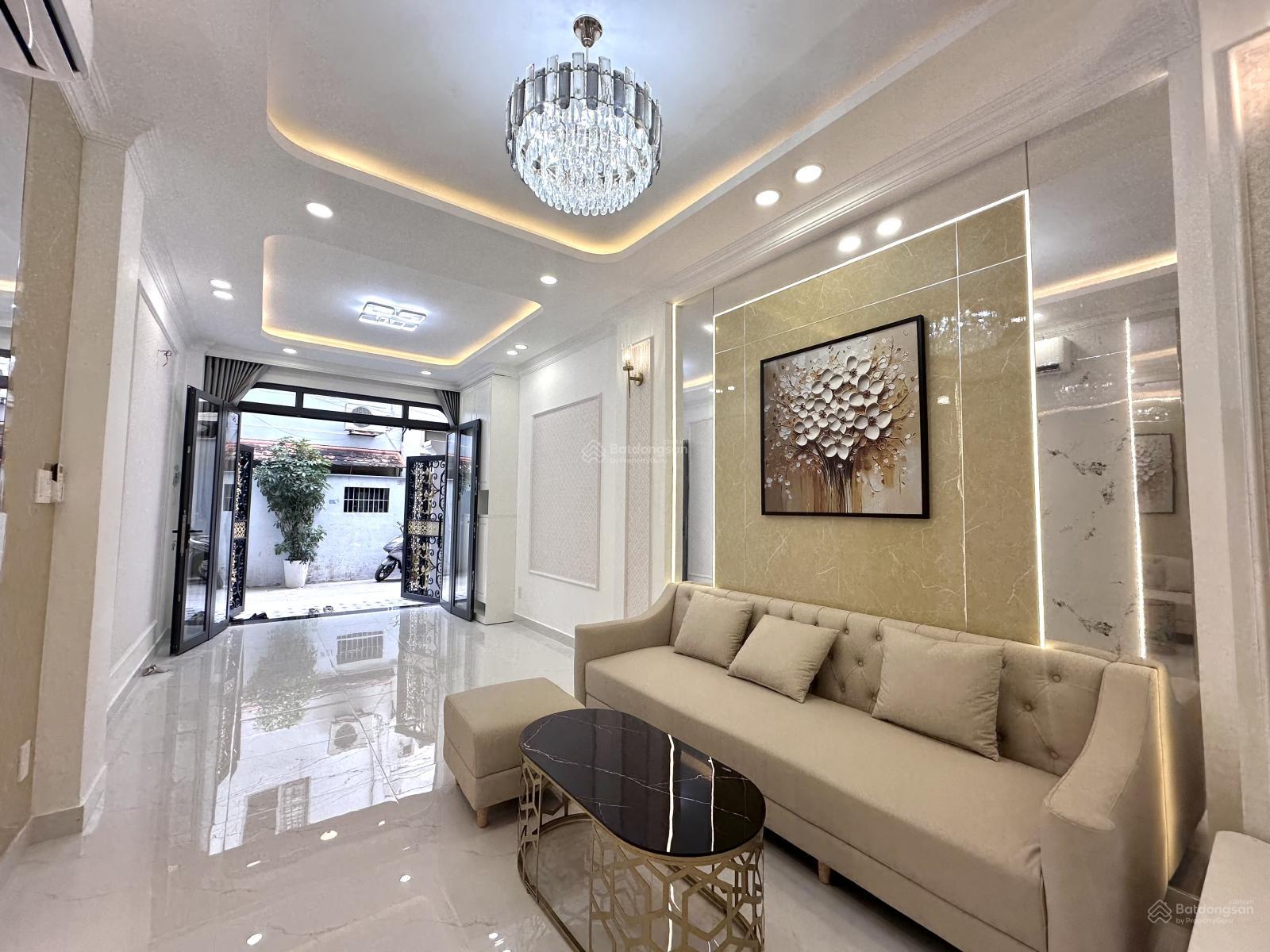 Phan Xích Long 46.7m2 - hẻm xe hơi 4 chỗ - 4 tầng mới đẹp - 4PN - 6 WC - full nội thất 8,99 tỷ tl