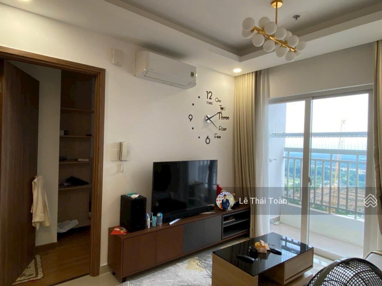 Chính chủ cho thuê 2pn 2wc 65m2 giá 11 triệu CC Midori Park The View ngay Aeon TP mới