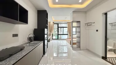 Cho thuê căn hộ 40m2 cực thoáng - có thang máy - đường Lê Hồng Phong gần chợ Bàu Sen Quận 5