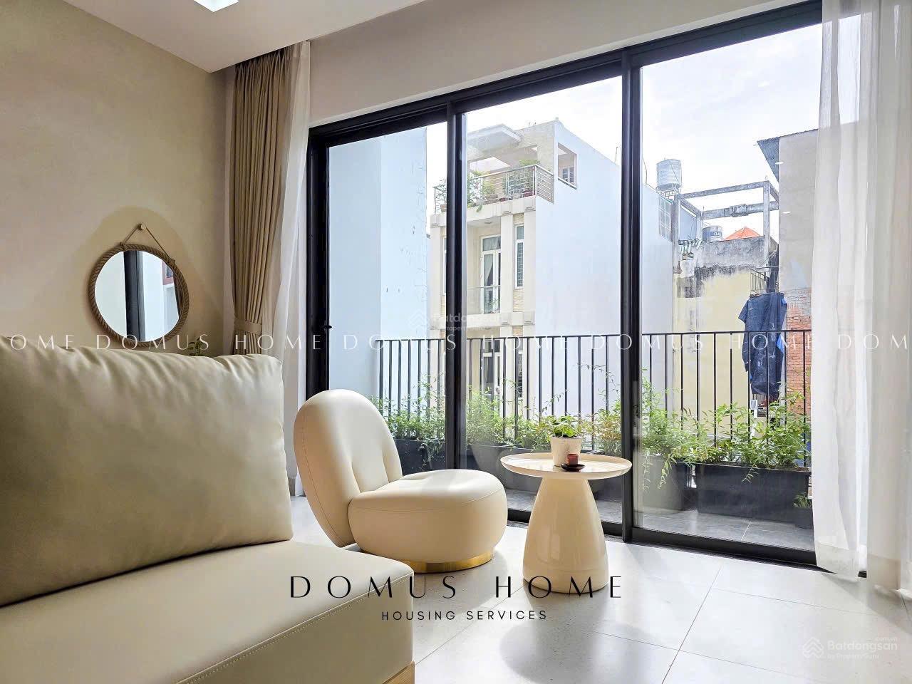 Căn hộ mới 100% - Ban công, thang máy full nội thất gần Cầu Ông Lãnh, Quận 1