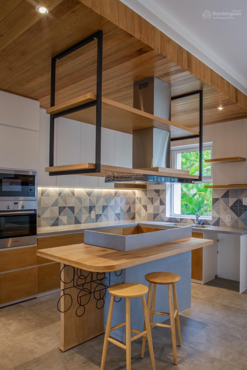 Cho thuê nhà phố BT khu compound Palm Residence 7.5x17m nội thất đẹp, giá thương lượng tốt