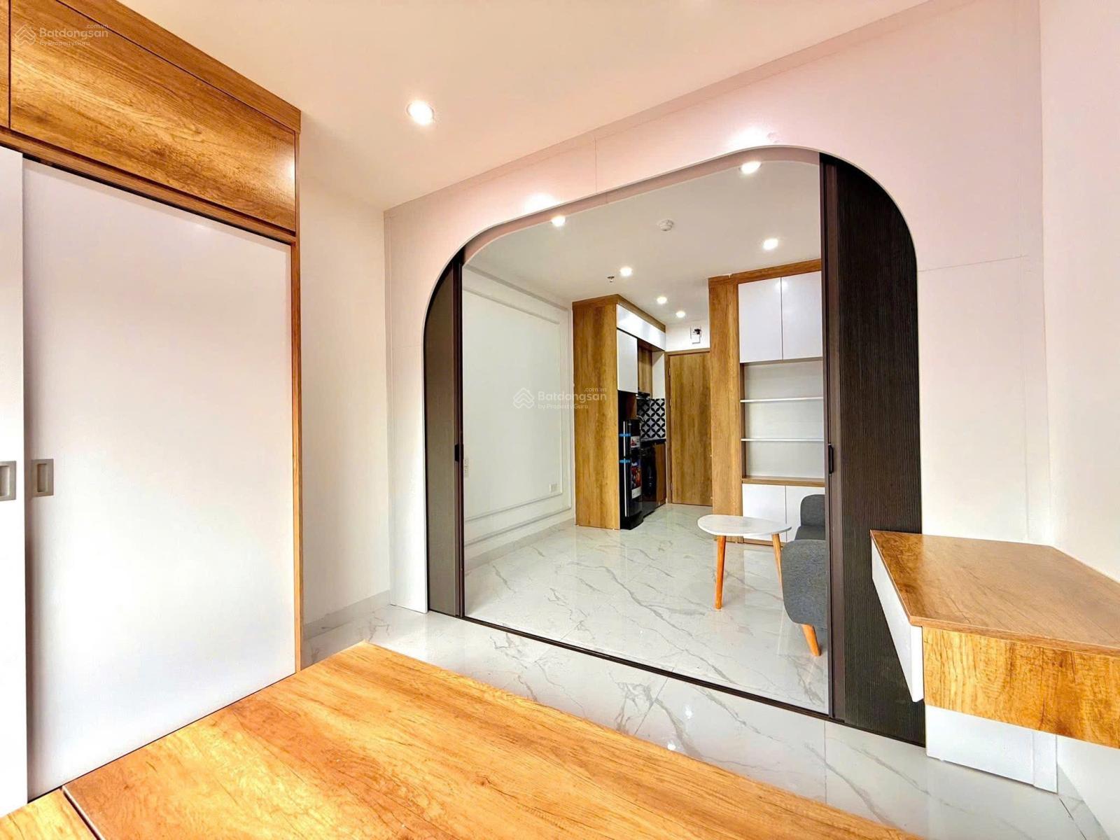 Bán Toà Căn Hộ Dòng Tiền - Xuân La - TÂY Hồ- ÔTô -98M x 7T -Thang Máy- Thu 1.5 Tỷ/năm - 20 Căn Hộ