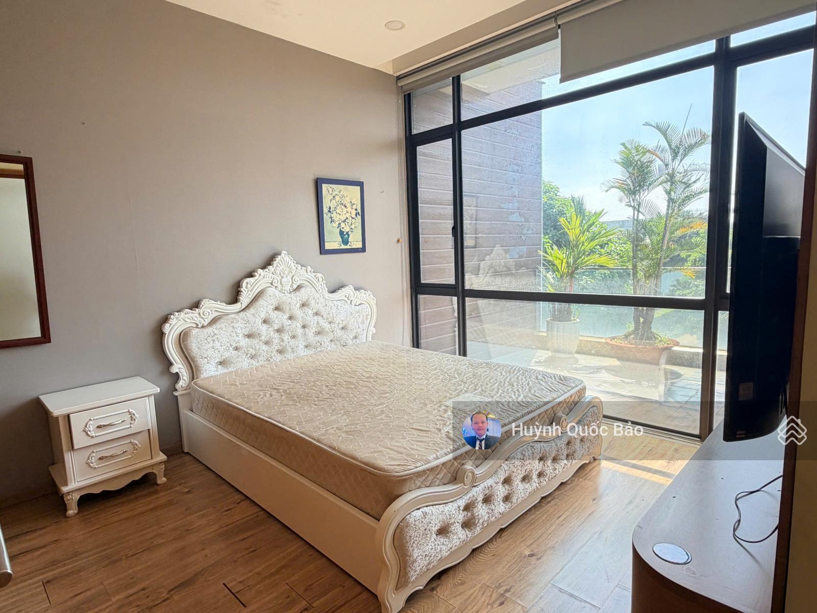 Cho thuê biệt thự J5 Lucasta 203m2, sân vườn riêng, giá 35tr/tháng