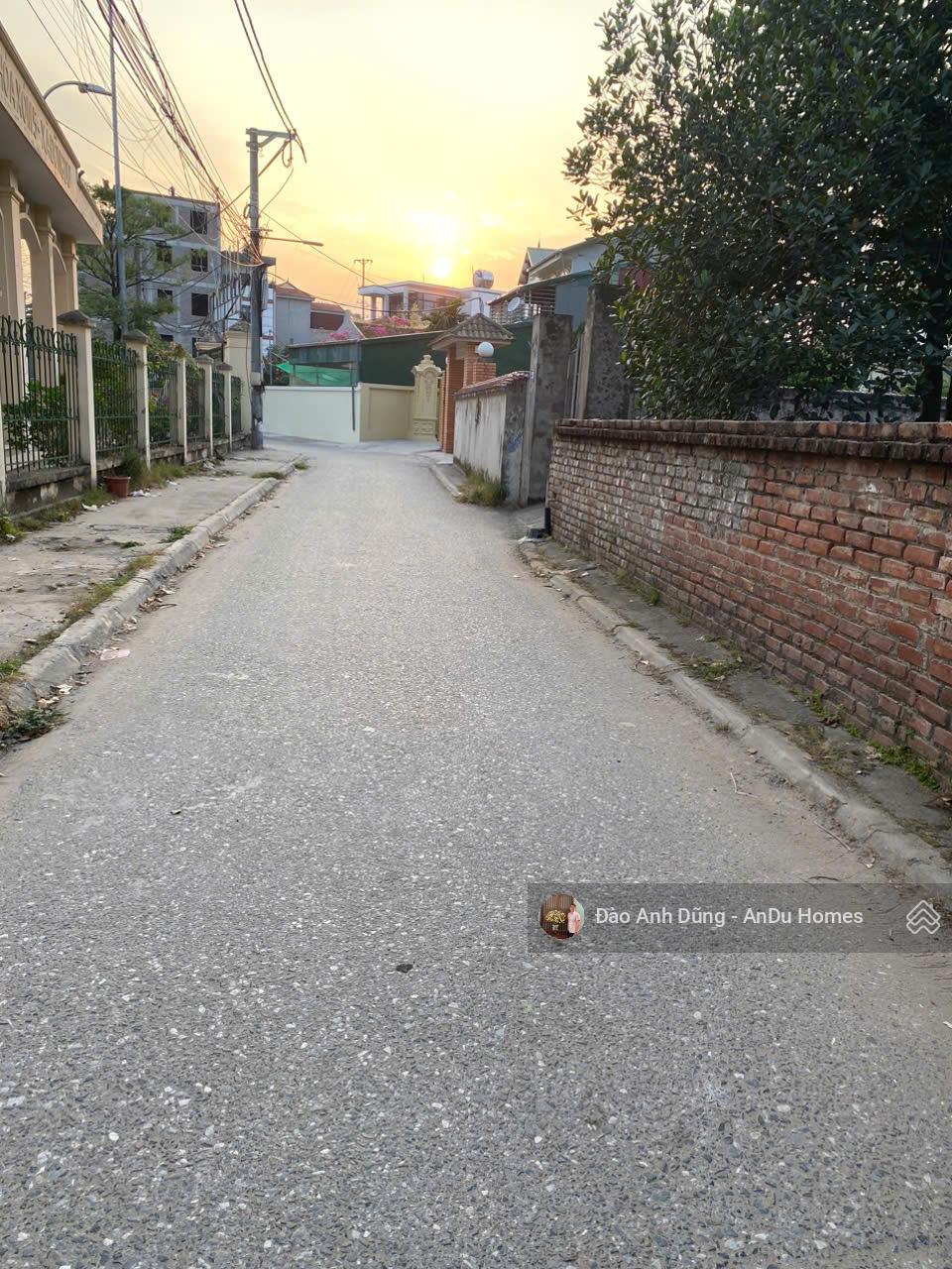 HOT! Bán 40m2 đất Đông Dư, Gia Lâm. Giá tốt chỉ 3.75 tỷ HOT! Bán 40m2 đất Đông Dư, Gia Lâm. Giá tốt chỉ 3.75 tỷ