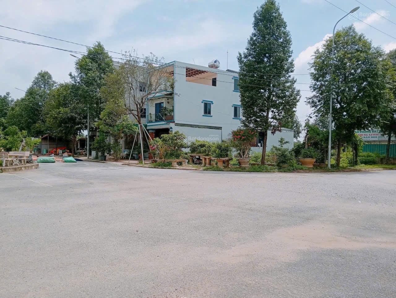 Lô đường đôi, TDC ĐHQG mà bao nhiêu ngày AC tìm ko có đơn giá hơn 50tr/m2 chút thì bây giờ em đã có