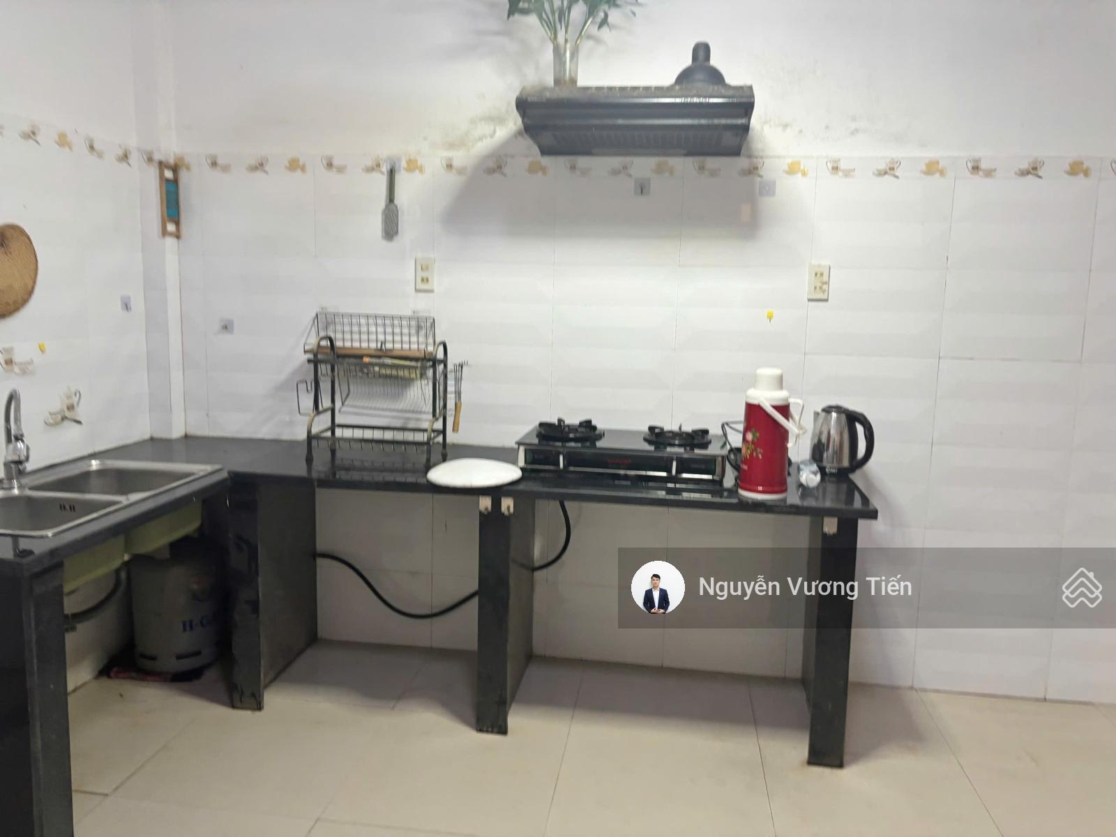 Thuê nhà nguyên căn - gần chợ Ga, hẻm xe ba gác vào được. Diện tích 170m2 rộng rãi - 5tr/th