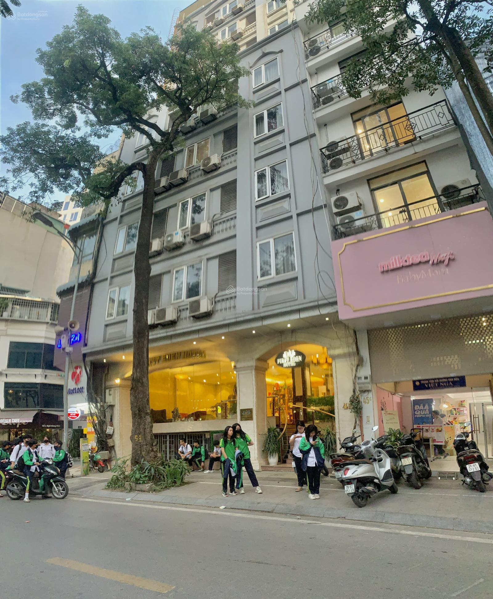 Bán khách sạn - Ba Đình khu vực Nguyễn Trường Tộ. 150m2, hoàn công PCCC, MT